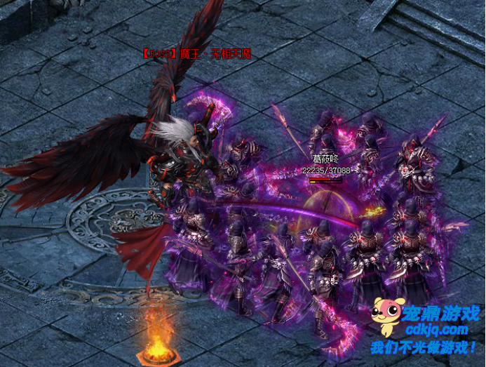 霸服神器的材料获取与保护离不开高效战斗协作